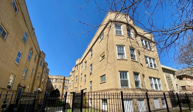 property at 4538 N Wolcott Ave