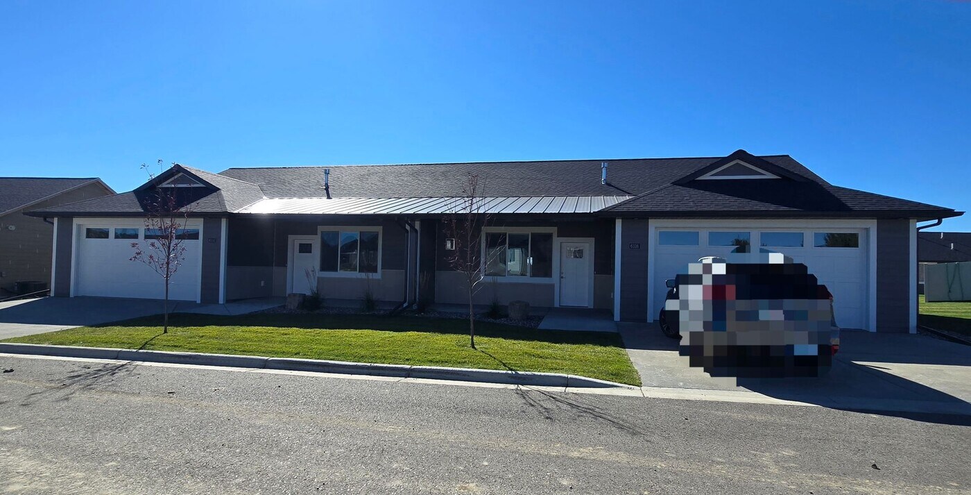 6314-6316 Decker Ln in Billings, MT - Building Photo