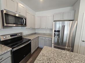 7566 Knightbell Cir in Leland, NC - Building Photo - Building Photo