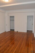 140 E 46th St in New York, NY - Building Photo - Building Photo