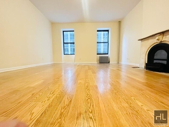 WEST 55 STREET, Unit 4A in New York, NY - Building Photo - Building Photo