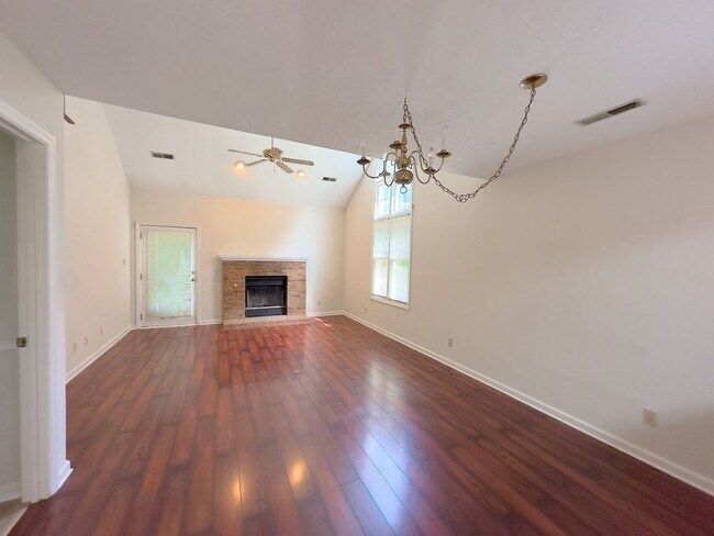 10421 Raven Brook Ln in Knoxville, TN - Building Photo - Building Photo
