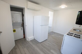 2848 S 11th St, Unit 2 in Philadelphia, PA - Building Photo - Building Photo