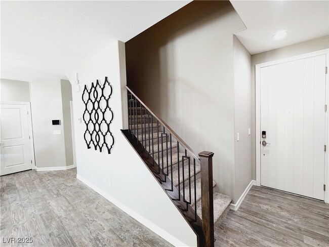 property at 921 Ariel Heights Ave