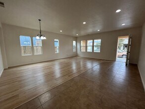 759 Hagerman Peak Dr in Newman, CA - Building Photo - Building Photo