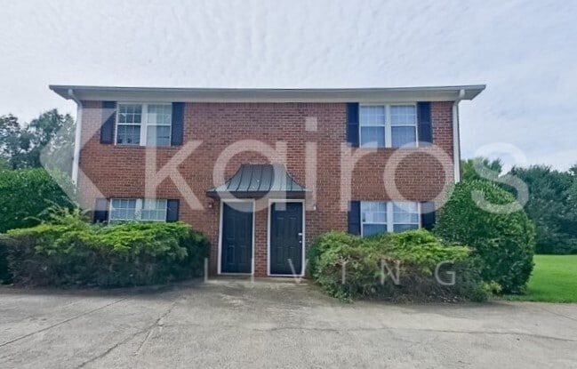 property at 160 Deer Pkwy