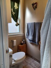 2710 W Giddings St in Chicago, IL - Building Photo - Building Photo