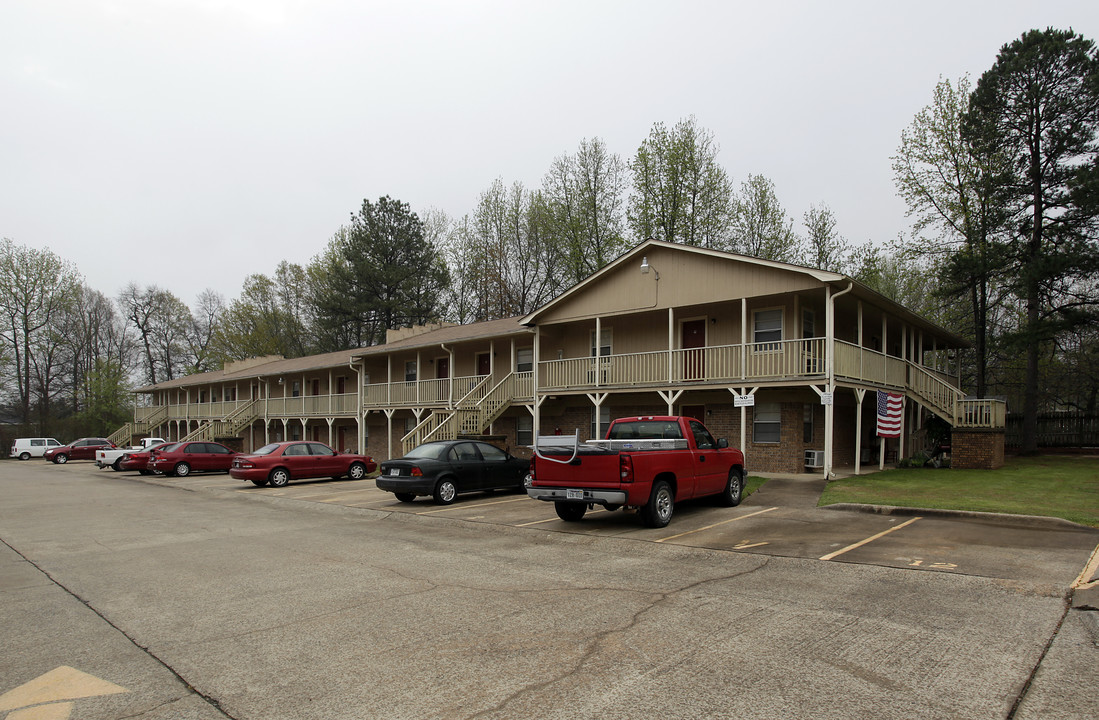 Shalowell Apartments in North Little Rock, AR - Building Photo