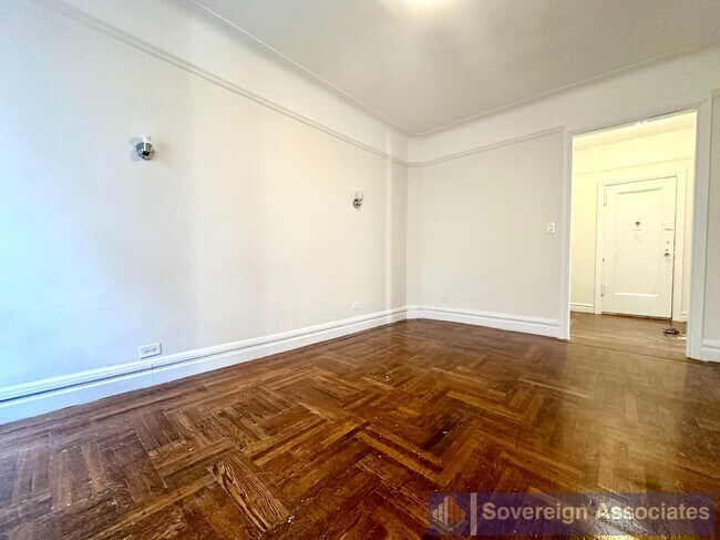 21 Magaw Pl in New York, NY - Building Photo - Building Photo