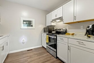 Enclave at Bay in Berlin, MD - Foto de edificio - Building Photo