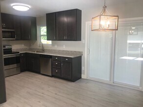 313 Sheppard Dr in Ocean Springs, MS - Building Photo - Building Photo