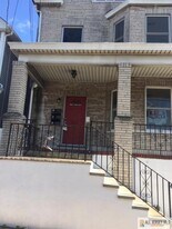 250 Somerset St in New Brunswick, NJ - Building Photo