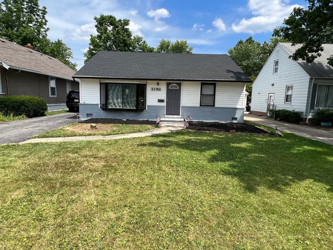 property at 1293 Lander Rd