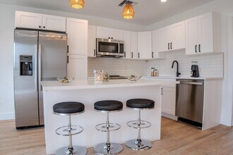 238 SE 1st Ave in Delray Beach, FL - Building Photo - Building Photo