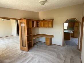 2735 Jenny Gulch in Rapid City, SD - Building Photo - Building Photo