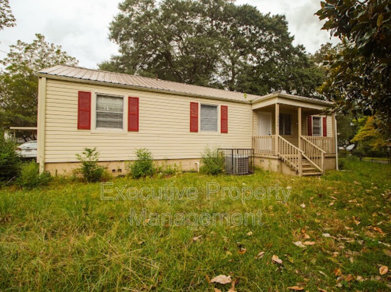 1136 Broad St in Birmingham, AL - Building Photo