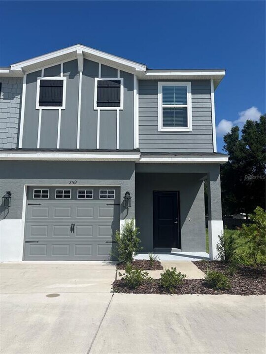 259 Bittern Lp in Inverness, FL - Foto de edificio