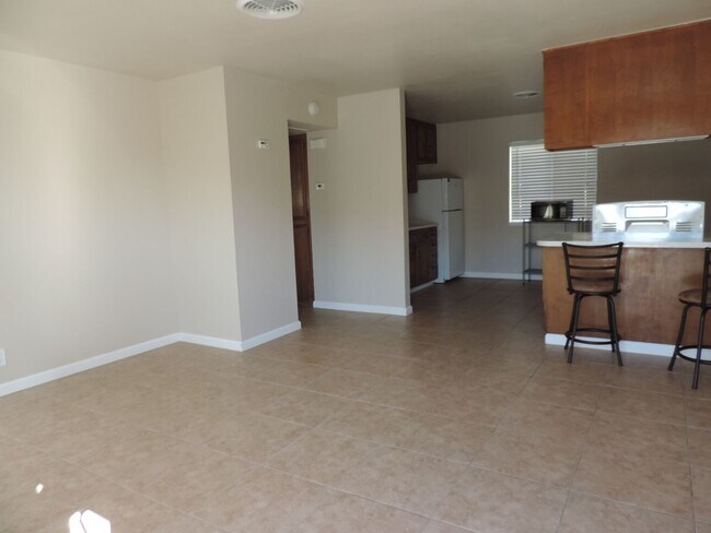 835 N Sanders St in Ridgecrest, CA - Building Photo - Building Photo