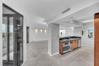 1000 Quayside Ter, Unit # 602 in Miami, FL - Building Photo - Building Photo
