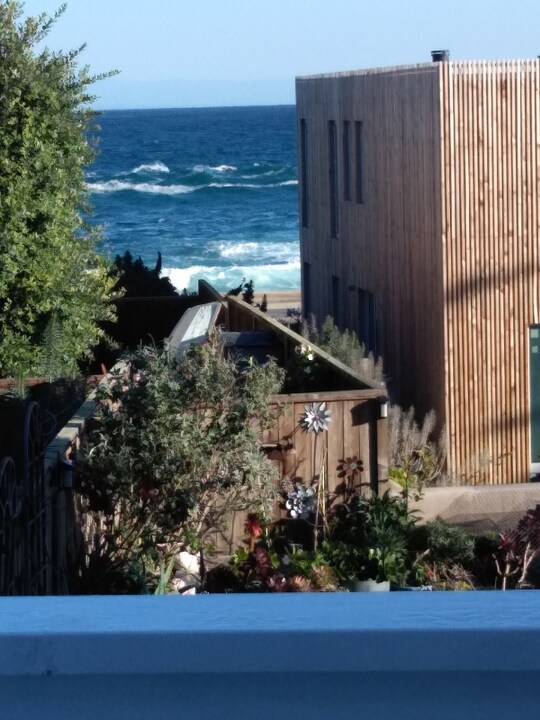1204 Surf Ave in Pacific Grove, CA - Building Photo