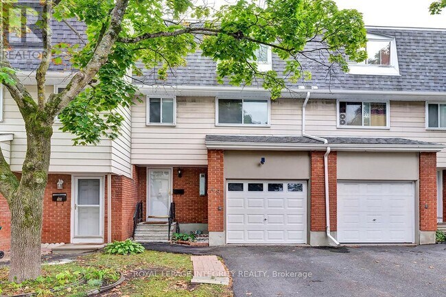 property at 2669-2669 Southvale Crescent