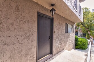 9319 Alcott St in Los Angeles, CA - Building Photo - Building Photo