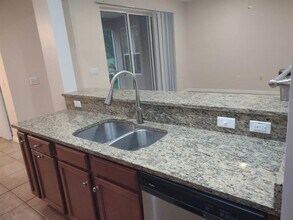 6744 45th Terrace E in Bradenton, FL - Building Photo - Building Photo