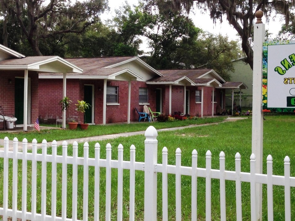 Gibson Court Apartments in Tampa, FL - Foto de edificio