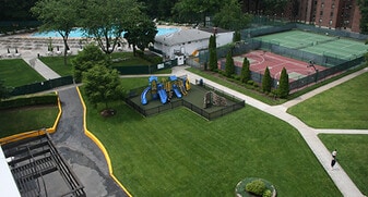 21308 73rd Ave, Unit 3 Floor in Oakland Gardens, NY - Building Photo