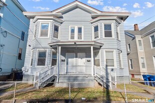 394 Gregory St in Bridgeport, CT - Building Photo