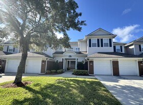 2017 Pond Ridge Ct in Fleming Island, FL - Building Photo