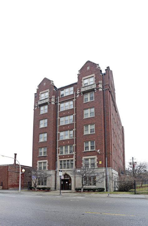 7147 S Jeffery Blvd in Chicago, IL - Foto de edificio