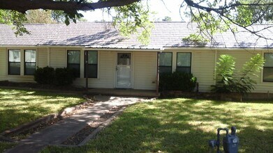 5500 Korth St in Fort Worth, TX - Building Photo - Building Photo