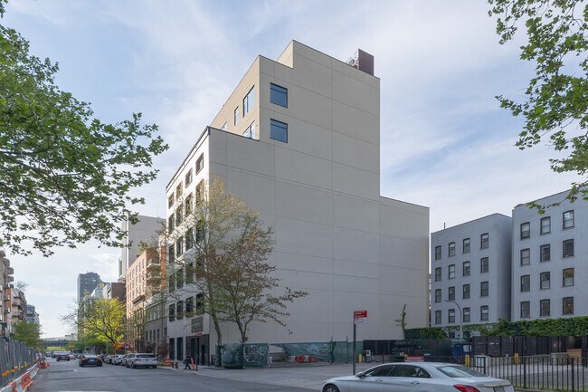 435 W 19th St in New York, NY - Foto de edificio - Building Photo