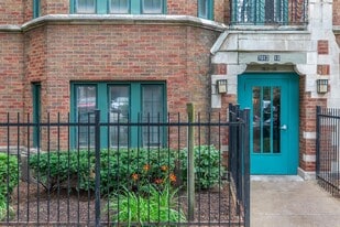 Highlands Tudor Manor - 55+ Community in Chicago, IL - Building Photo