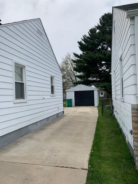 24329 Grove Ave in Eastpointe, MI - Building Photo - Building Photo