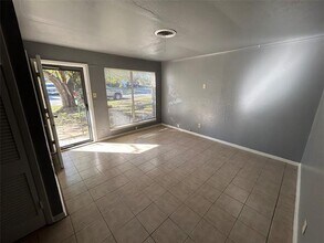 4749 Forest Wood Dr in Forest Hill, TX - Building Photo - Building Photo