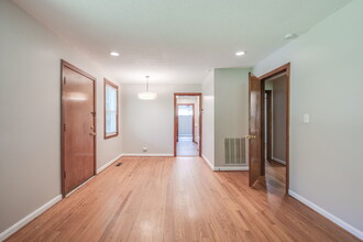 531 Rosedale Ave in Nashville, TN - Building Photo - Building Photo