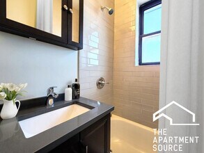 4851 N Damen Ave, Unit BN in Chicago, IL - Foto de edificio - Building Photo