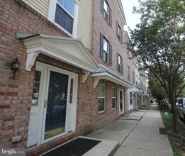17 Cliff St in Trenton, NJ - Building Photo - Building Photo