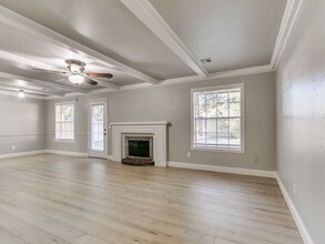 7625 NW 26th St in Bethany, OK - Foto de edificio - Building Photo