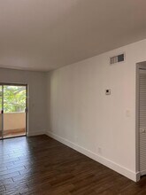 271 Bonnie Blvd in Palm Springs, FL - Building Photo - Building Photo