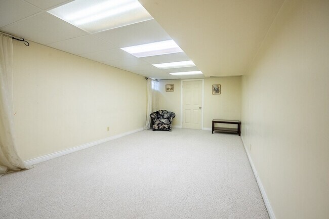 122 Crosby Ave in Richmond Hill, ON - Building Photo - Building Photo