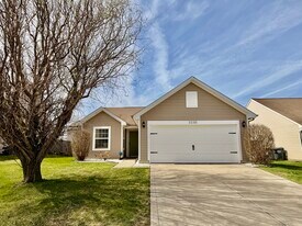 3230 Monterey Dr in Whiteland, IN - Building Photo