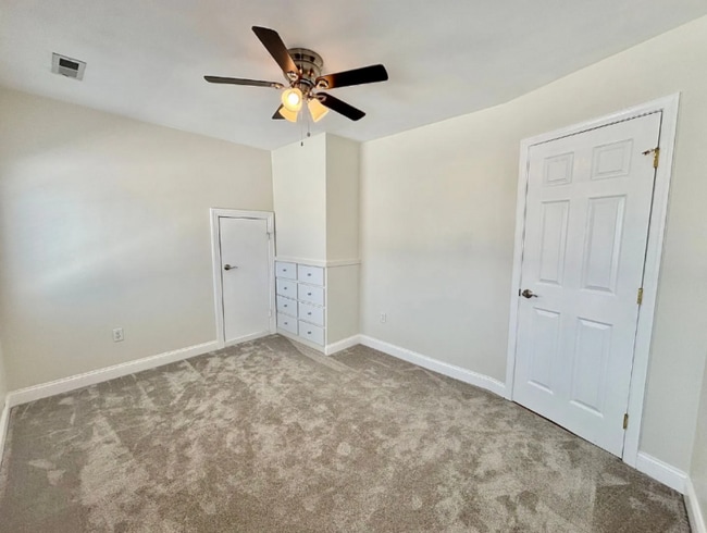property at 259 W Ocean View Ave