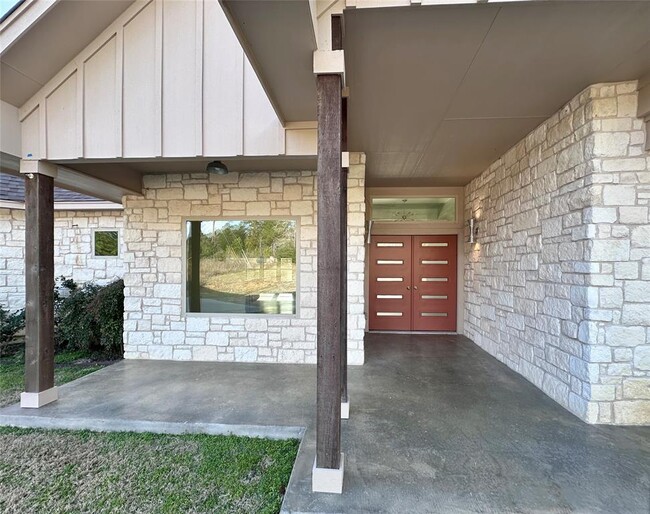 137 Mulberry Ln in Bastrop, TX - Building Photo - Building Photo