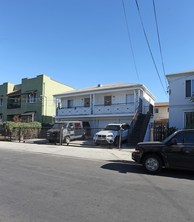 1212 Kenmore Ave in Los Angeles, CA - Building Photo - Building Photo