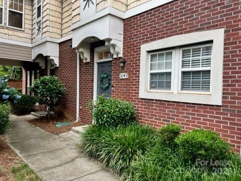 property at 3043 Uxbridge Woods Ct