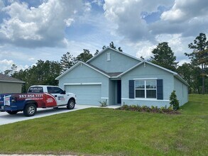 692 Hickory Course Loop in Ocala, FL - Building Photo - Building Photo