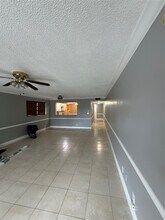 2033 Coral Ridge Dr in Coral Springs, FL - Building Photo - Building Photo